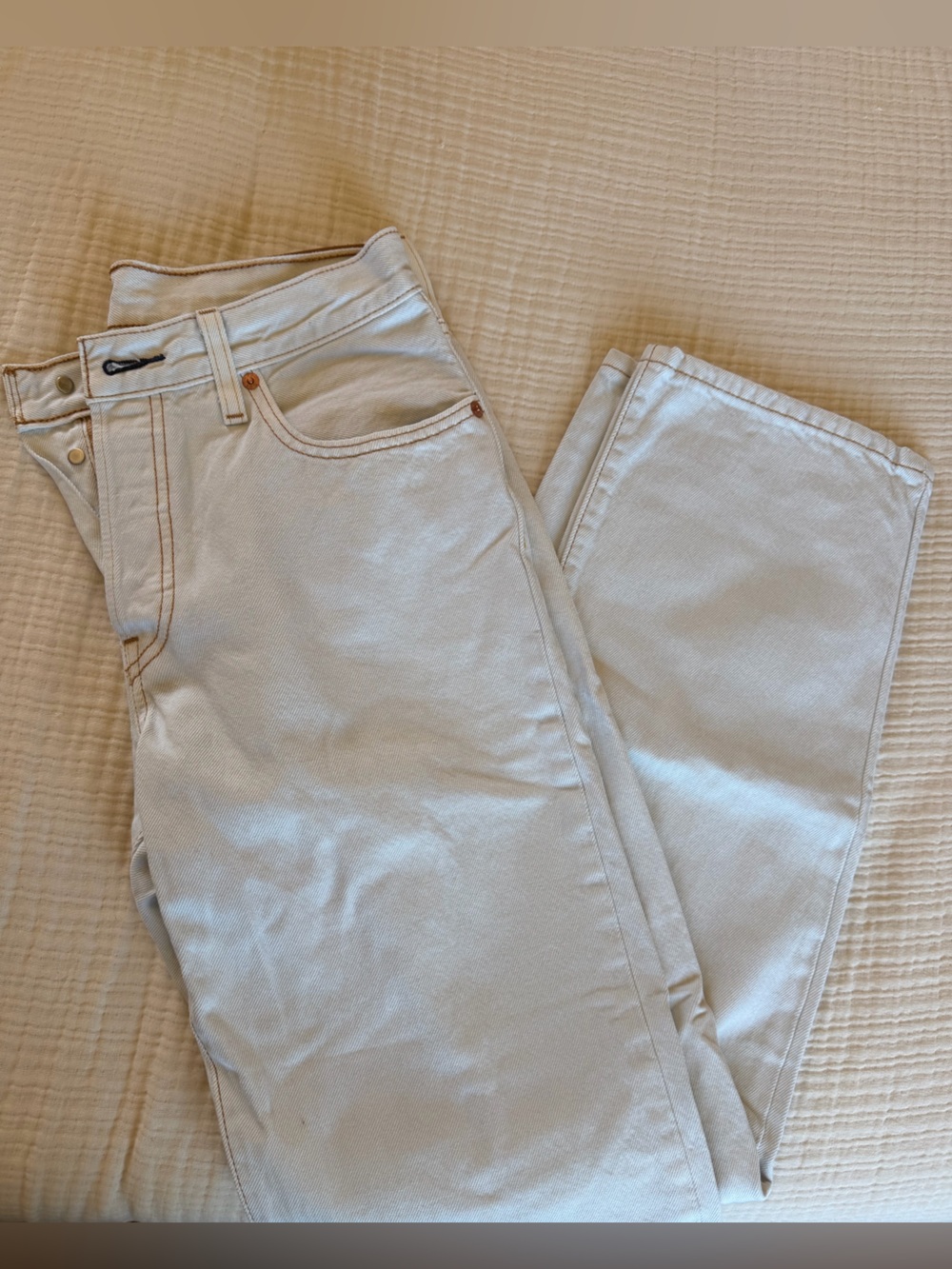 NWOT women’s Levi's 501 Straight Leg Jeans